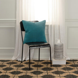 Rizzy Pillows T21505 Teal Room Image Feature