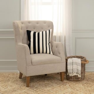 Rizzy Pillows T21514 Black/White Room Image Feature