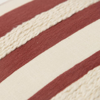 Rizzy Pillows T21518 Wine Corner Image