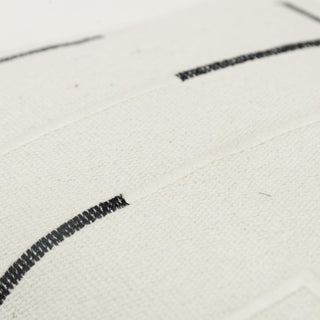 Rizzy Pillows T21524 Ivory / Black Corner Image