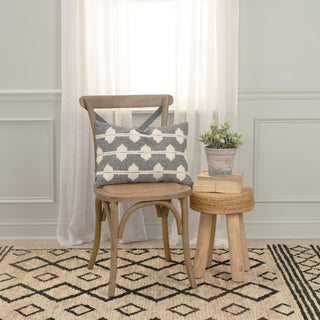 Rizzy Pillows T21527 Black Room Image Feature