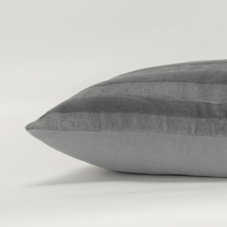 Rizzy Pillows T21531 Grey Edge Image