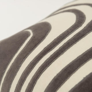 Rizzy Pillows T21534 Grey / Natural Corner Image