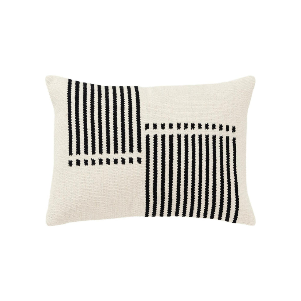 Rizzy Pillows T21535 Natural/Black main image