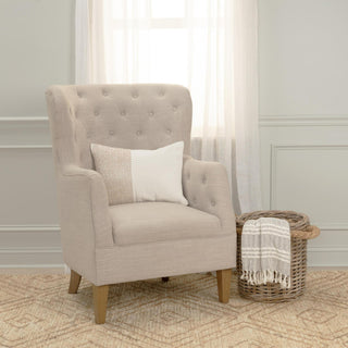 Rizzy Pillows T21540 Natural/Camel Room Image Feature