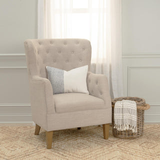 Rizzy Pillows T21541 Natural/Deep Dark Blue Room Image Feature
