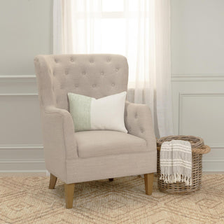 Rizzy Pillows T21543 Natural/Grass Green Room Image Feature