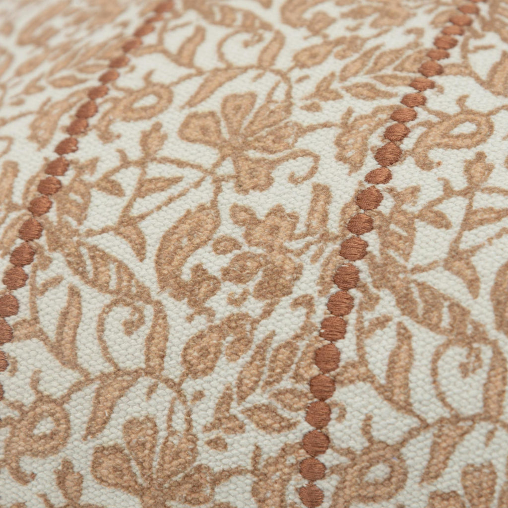 Rizzy Pillows T21546 Camel Corner Image
