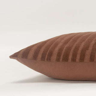 Rizzy Pillows T21586 Cocoa Brown Edge Image