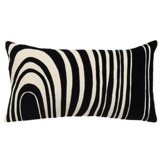 Rizzy Pillows T21587 Black / Natural main image