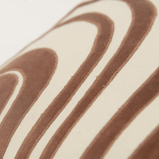 Rizzy Pillows T21591 Brown Corner Image