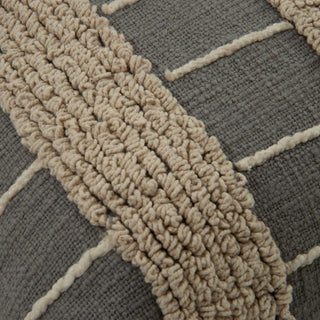 Rizzy Pillows T22226 Grey/Natural Corner Image