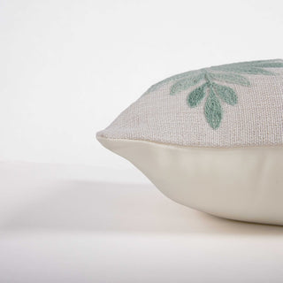 Rizzy Pillows T22302 Green/Natural Detail Image