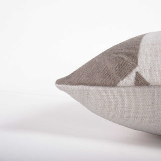 Rizzy Pillows T22360 Natural/Grey Detail Image