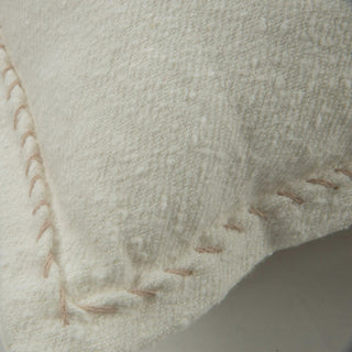 Rizzy Pillows T22429 Ivory Corner Image