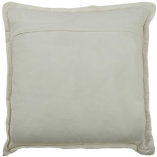 Rizzy Pillows T22429 Ivory Room Image Feature