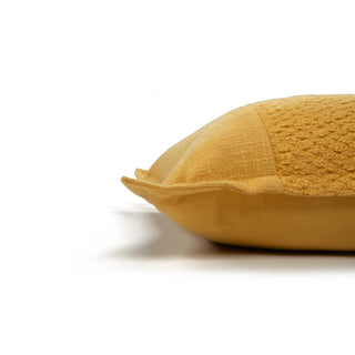 Rizzy Pillows T22436 Yellow Detail Image
