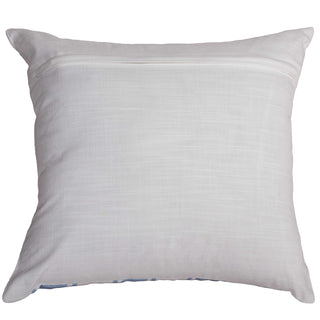 Rizzy Pillows T22480 Ivory/Blue Room Image Feature