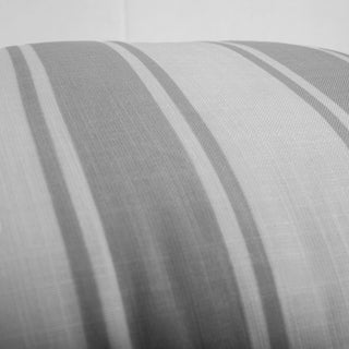 Rizzy Pillows T22481 Natural/Grey Corner Image