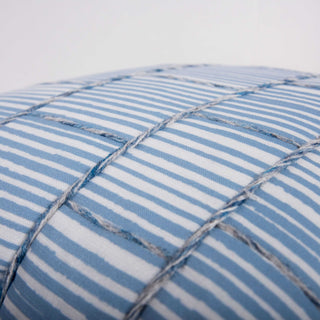 Rizzy Pillows T22487 Ivory/Blue Corner Image