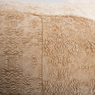 Rizzy Pillows T22535 Tan Corner Image
