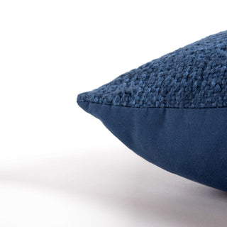Rizzy Pillows T22661 Deep Dark Blue Detail Image