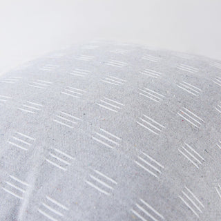 Rizzy Pillows T24491 Natural/Grey Corner Image