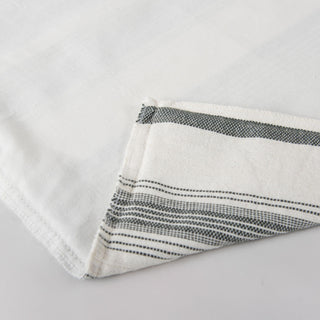 Rizzy Pillows T24759 White/Grey Detail Image