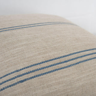 Rizzy Donny Osmond Home T25057 Natural / Light Blue Corner Image