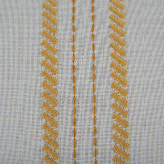 Rizzy Pillows T25090 White/Yellow Angle Image