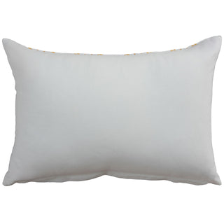Rizzy Pillows T25090 White/Yellow Room Image Feature