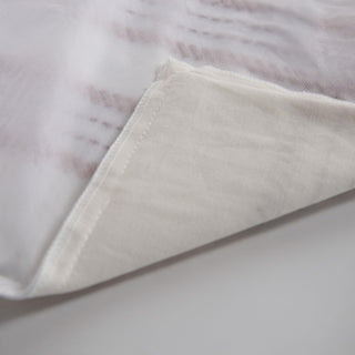 Rizzy Pillows T25092 White/Rust Detail Image