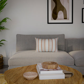 Rizzy Pillows T25092 White/Rust Room Image Feature