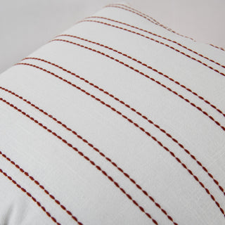 Rizzy Pillows T25099 White/Rust Corner Image
