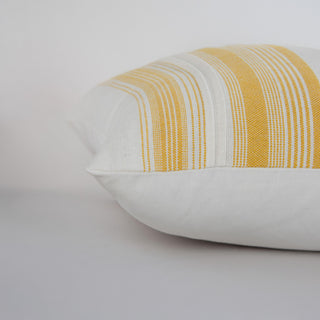 Rizzy Pillows T25117 White / Yellow Edge Image