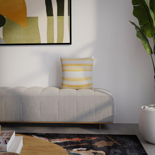 Rizzy Pillows T25117 White / Yellow Room Image Feature