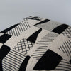 Rizzy Pillows T25462 Natural/Black Corner Image