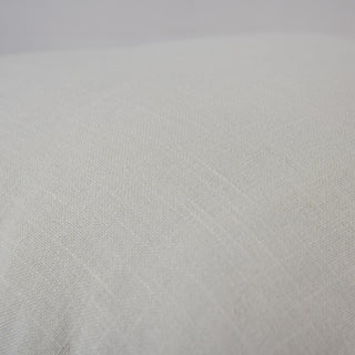 Rizzy Pillows T25733 Ivory/Black Corner Image