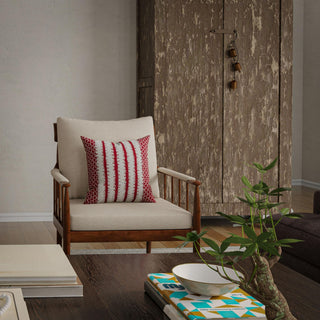 Rizzy Pillows T27071 Red/ Natural Room Image Feature