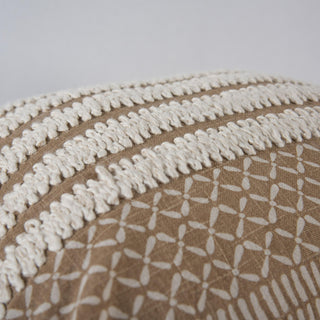 Rizzy Pillows T27076 Natural Corner Image