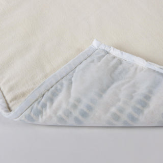 Rizzy Pillows T27108 Natural/ Green Detail Image