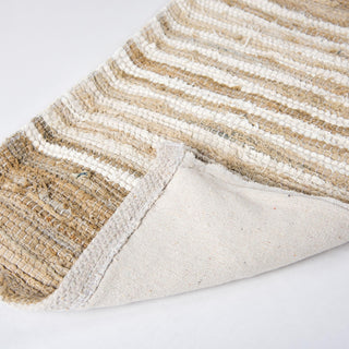 Rizzy Pillows T27120 Natural Detail Image