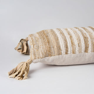 Rizzy Pillows T27120 Natural Edge Image