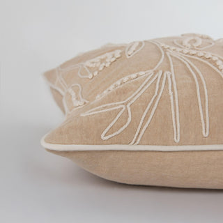 Rizzy Pillows T27137 Natural /Natural Edge Image