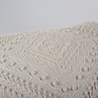 Rizzy Pillows T27166 Natural Corner Image