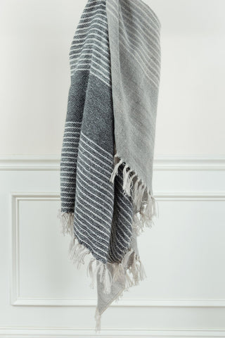 Rizzy Throws TH0738 Multi / Gray Throw Main Image