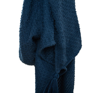 Rizzy Throws TH1035 Deep Dark Blue Throw Angle Image