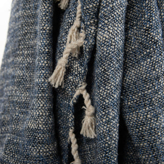 Rizzy Throws TH1039 Deep Dark Blue Throw Detail Image