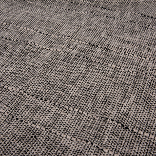 Rizzy Throws TH1040 Black / Natural Throw Detail Image