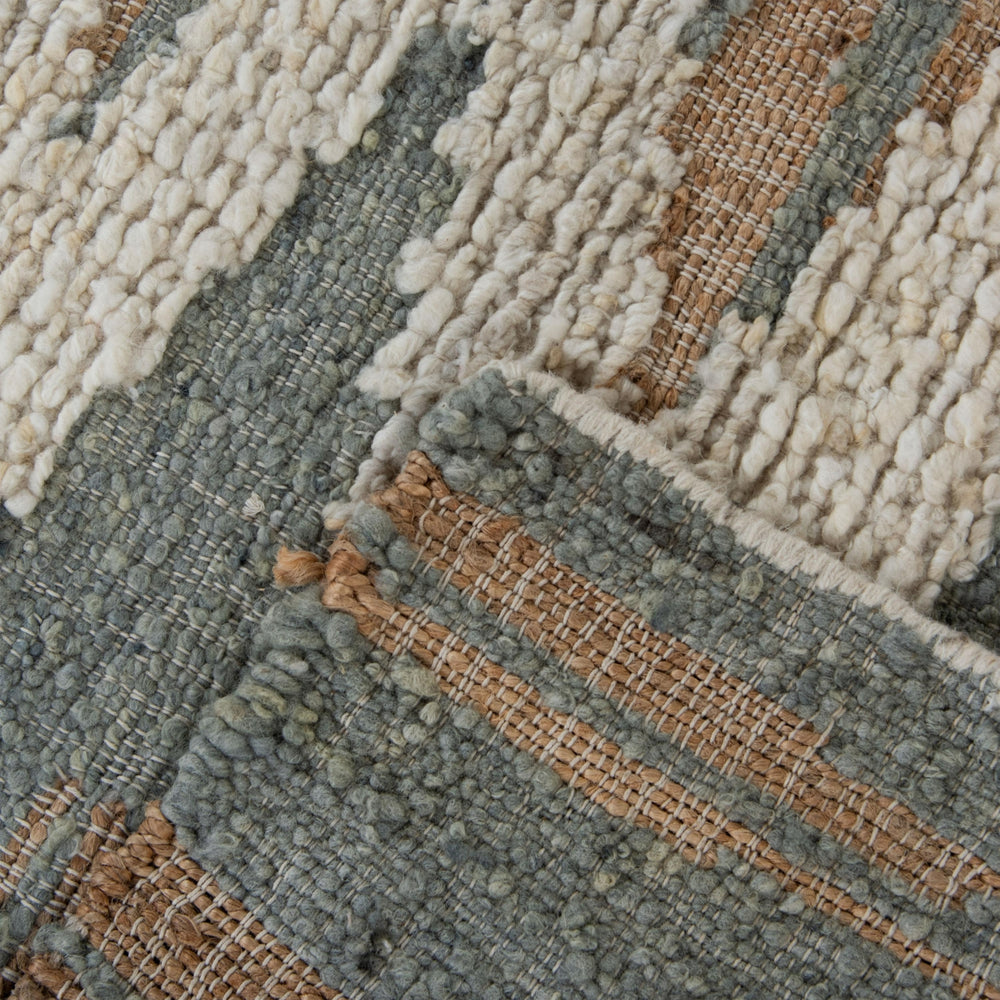 Rizzy Tundra TUN205 Green / Ivory Area Rug Room Image Feature